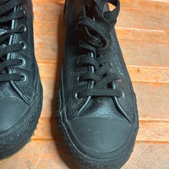 Converse Chuck Taylor Hi Top Leather Hollis 132387C Mens 10 W12 Black Sneaker - Picture 3 of 16